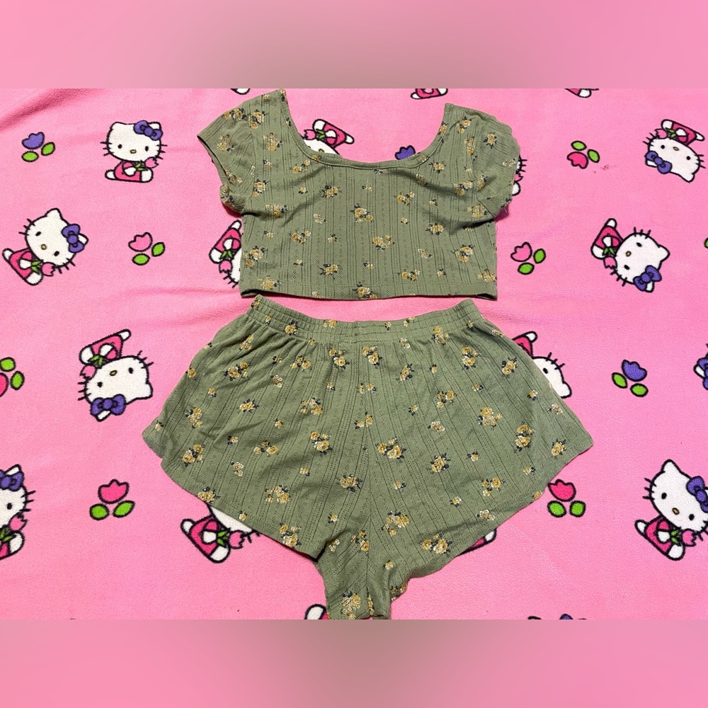 Colsie Pajama Set - Picture 2 of 4